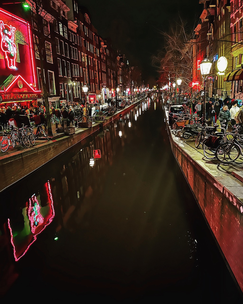 Amsterdam houseboat in winter